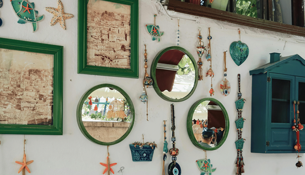 Hanging Pictures & Mirrors